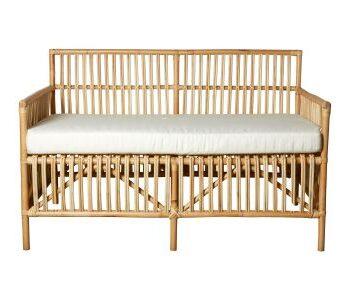 Elegant Rattan Sofa med Hynde – Stilfuld Indretning til Hjemmet