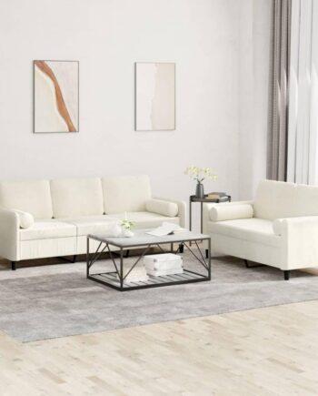 Cremefarvet Velour Sofa med Puder – Hygge til Dit Hjem