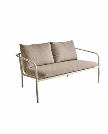 Bendt Sofa i Hvid – Elegant Havemøbel til Sommerens Dage