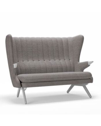 Bamse Sofa i Valnød – Tidløst Design til Dit Hjem