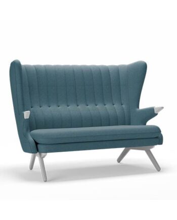 Bamse Sofa i Valnød – Tidløst Design til Dit Hjem
